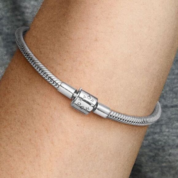 Pandora Moments Barrel Clasp Snake Chain Bracelet 925 Silver - Picture 9 of 12